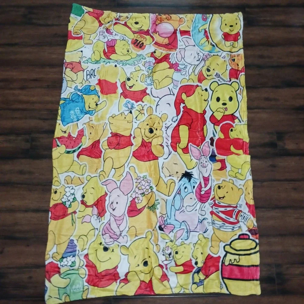 Disney Winnie the Pooh and Friends Fleece Throw Blanket 60x40 Collage Print